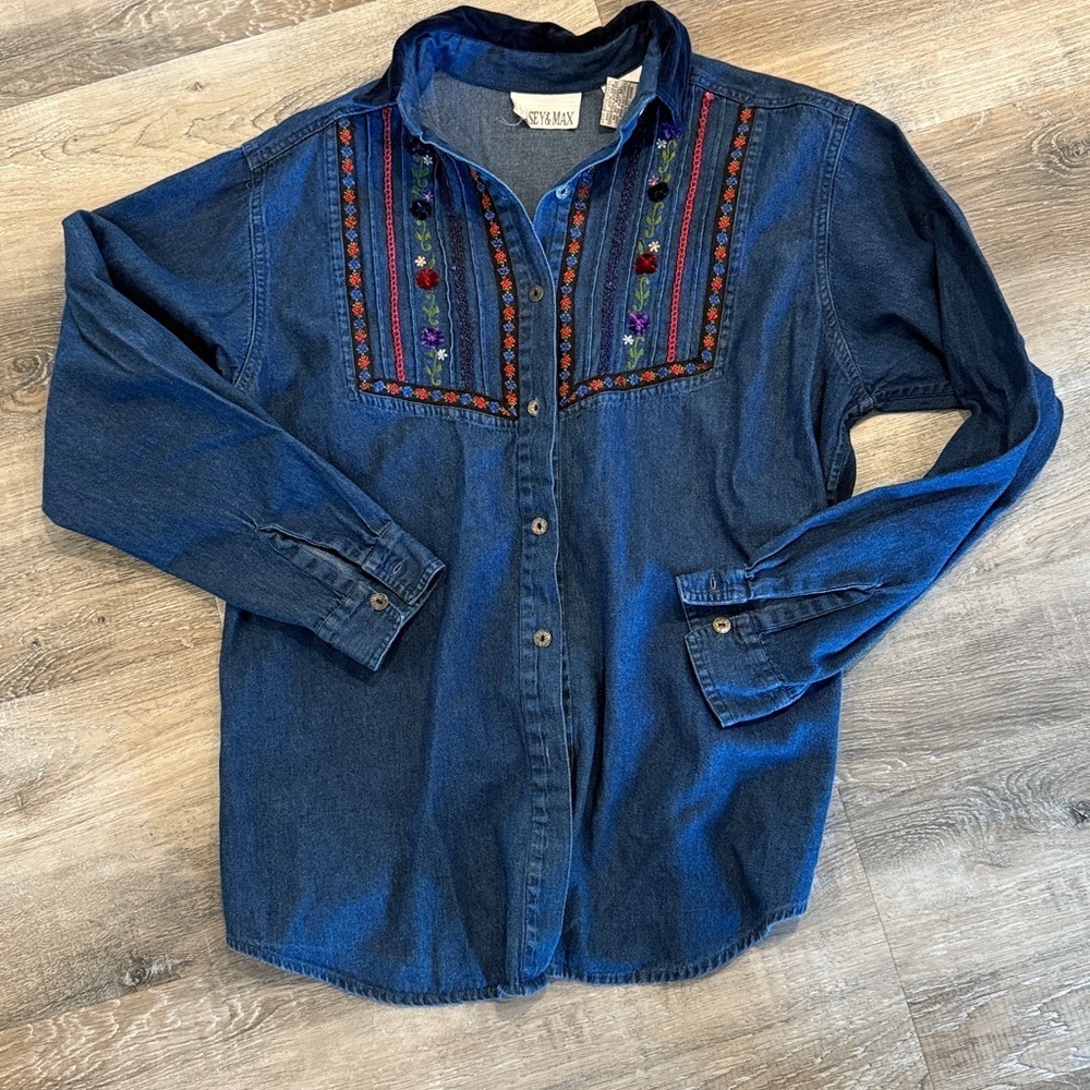 Casey & Max Blue Denim Shirt with Colorful Embroidery sz s